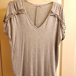 Retrology Large Gray short sleeve shirt